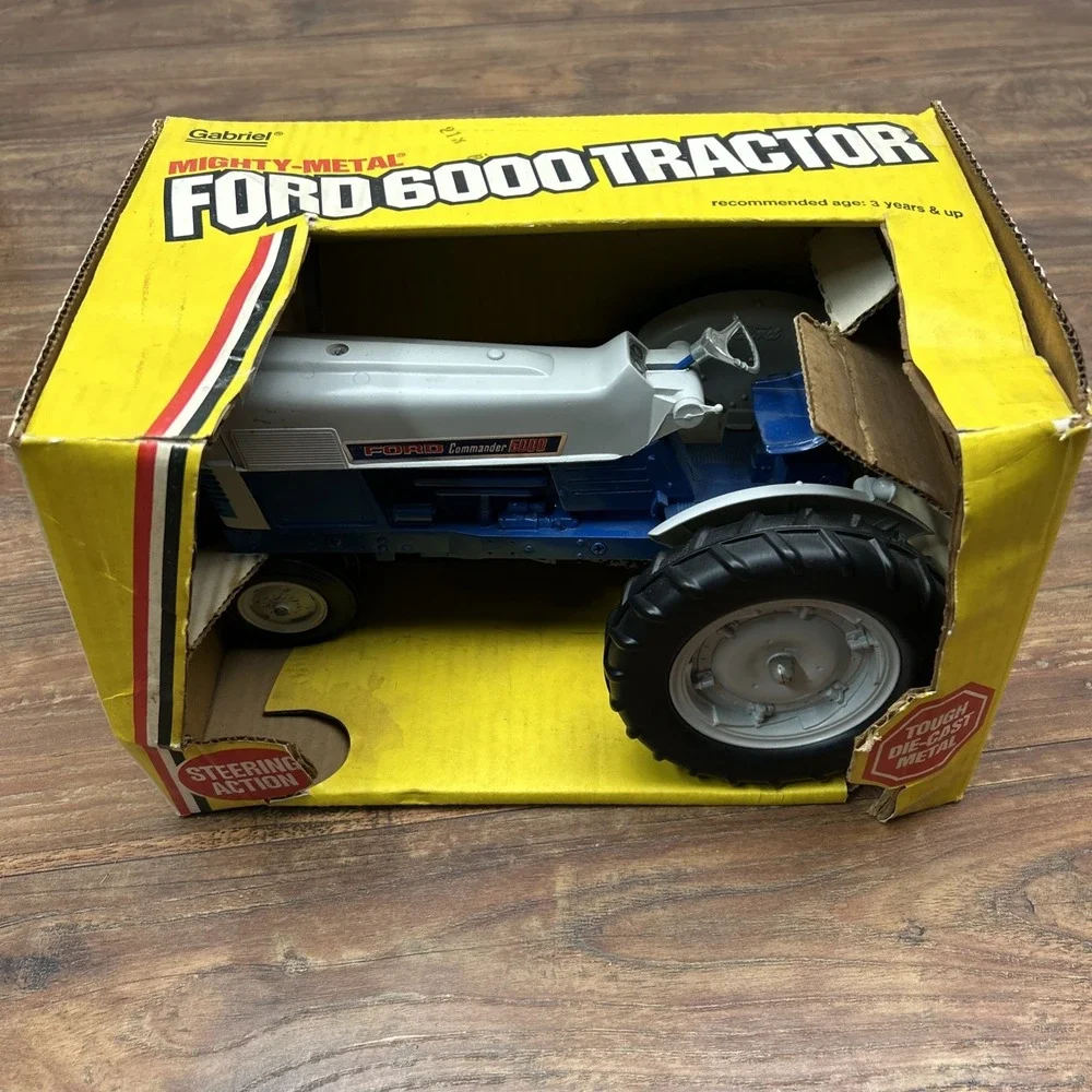 1965 Hubley Gabriel 1:12 Ford Commander 6000 Blue White Farm Tractor, Yellow Box